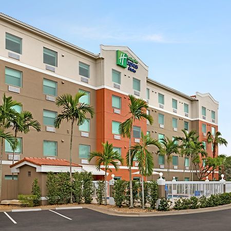 Holiday Inn Express & Suites Pembroke Pines-Sheridan St By Ihg מראה חיצוני תמונה