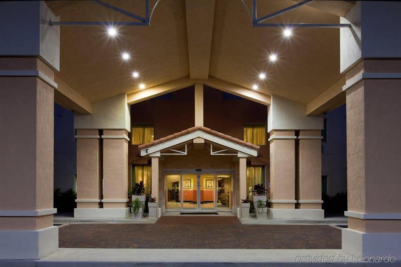 Holiday Inn Express & Suites Pembroke Pines-Sheridan St By Ihg מראה חיצוני תמונה